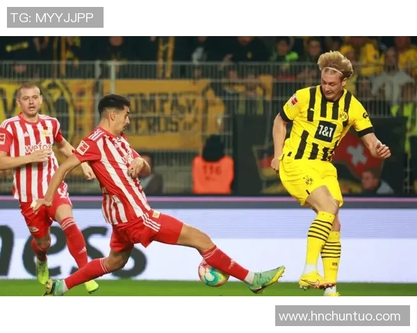 世界杯精彩对决多特蒙德与里昂激战成平局补时进球引发全场狂欢