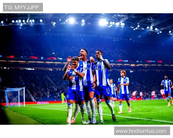 欧联杯波尔图与利物浦激战成平局红牌事件引发全场热议与战术分析