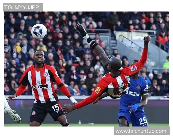 英超激战曼联与拜仁握手言和补时进球引发全场狂欢战术分析揭秘 英超激战曼联与拜仁握手言和补时进球引发全场狂欢战术分析揭秘