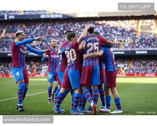 那不勒斯逆袭巴萨2-1点球大战成历史冷门瞬间引爆全场 那不勒斯逆袭巴萨2-1点球大战成历史冷门瞬间引爆全场